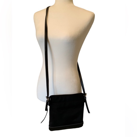 Tommy Hilfiger Bags Tommy Hilfiger Black Nylon Crossbody Purse Poshmark